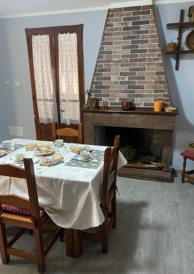 B&B Babay Guspini Esterno foto